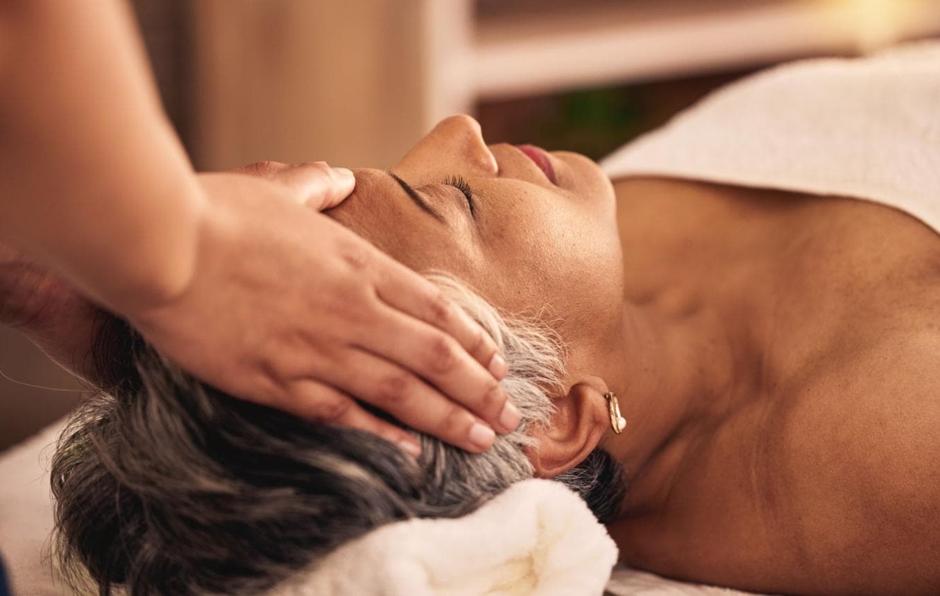 Gesichts- und Kopfmassage